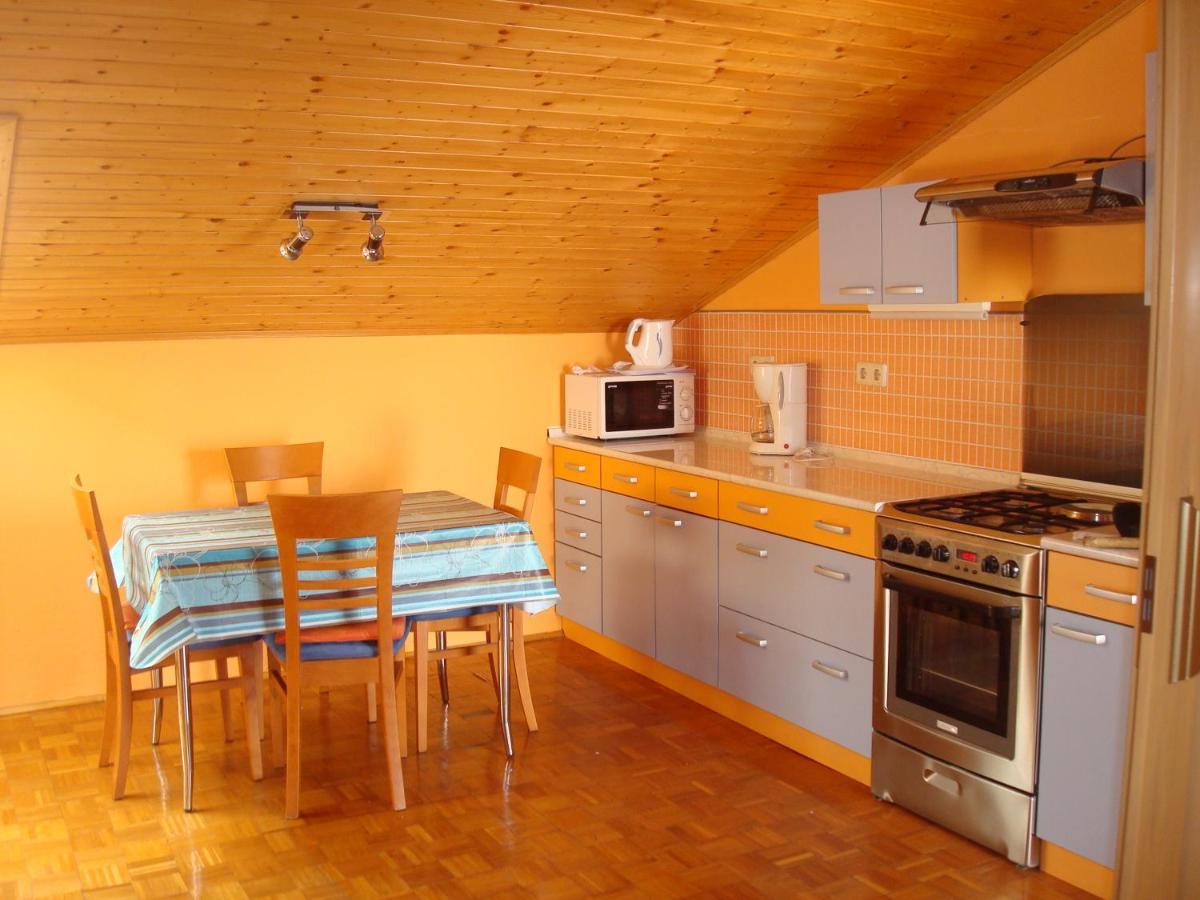 Apartmani Zafaranic Crikvenica Eksteriør bilde