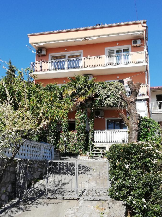 Apartmani Zafaranic Crikvenica Eksteriør bilde