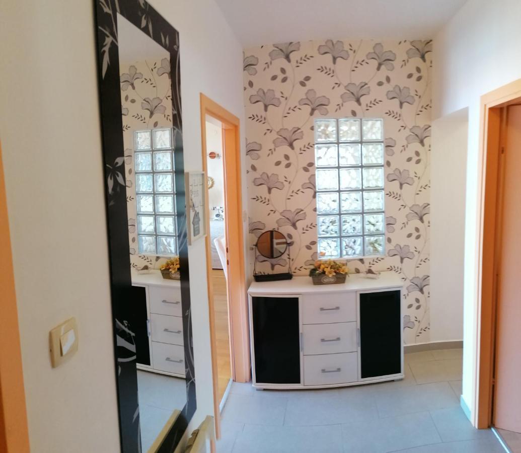 Apartmani Zafaranic Crikvenica Eksteriør bilde